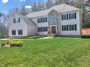 4 Mason Pl, Foxboro, MA 02035