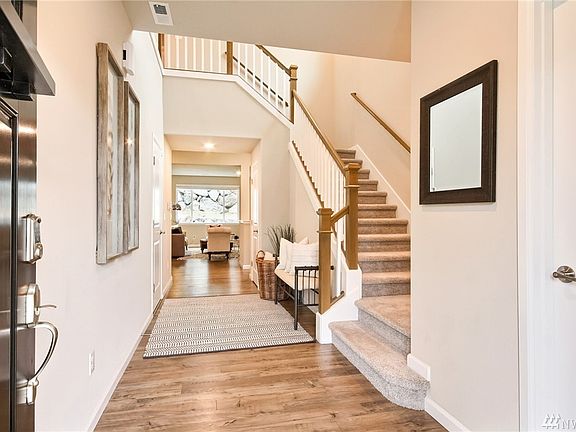 Bright open entrywith easy access to upstairs. Come on in and have a look around!