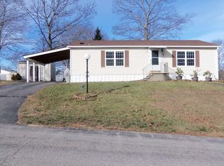 2 Easter Ln, Rochester, NH 03867