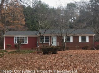 3010 Yy Karlingdale Dr, Greensboro, NC 27455