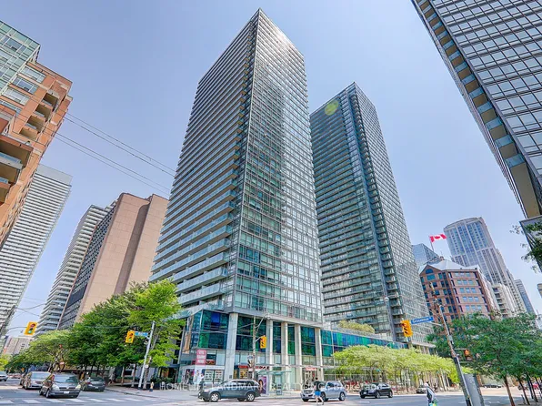 38 Grenville St #3301, Toronto, ON M4Y 1A5