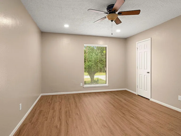 17627 Macrantha Dr — Photo 30