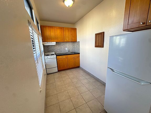3rd image of 524 Guerrero St #9