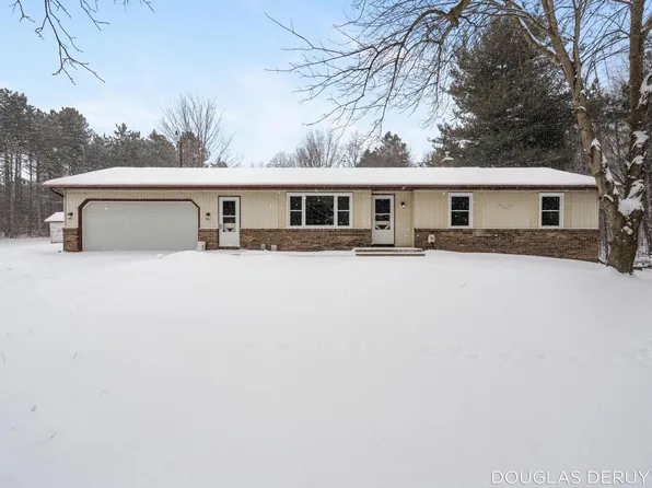 8252 McCords Ave SE, Alto, MI 49302