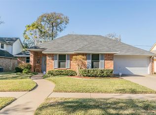 1205 Churchill Dr, Irving, TX 75060