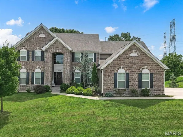 1316 Homestead Heights Dr, Chesterfield, MO 63005