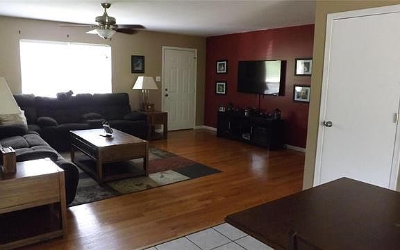 3rd image of 364 Meadow Crest Dr