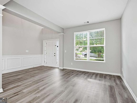 4th image of 5804 Providence Ct