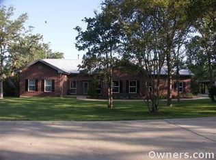 5913 Wild Horse Run, College Station, TX 77845