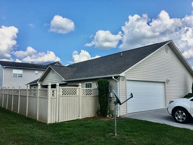 2504 Gear Dr — Photo 2