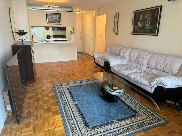 200 Rector Pl APT 25J, New York, NY 10280