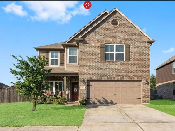 2561 Magnolia Fair Way