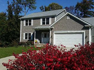 443 W Eaglewood Dr, Erie, PA 16511