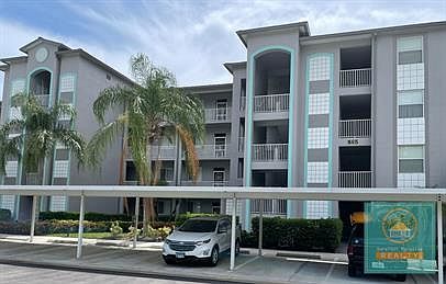 3rd image of 16615 Lake Circle Dr #1