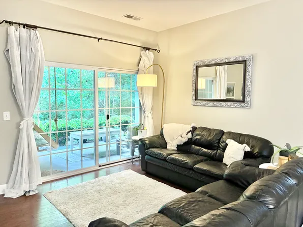 4831 Bevendean Dr #1, Nashville, TN 37211