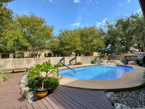 3322 MEDARIS LN, San Antonio, TX 78258