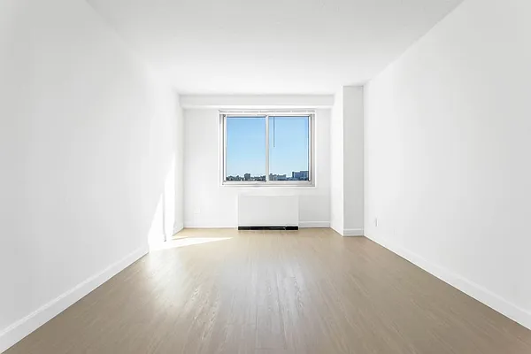 Rented by Olnick Organization | media 5