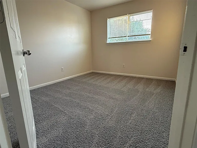 6410 Waldron Dr #A — Photo 14