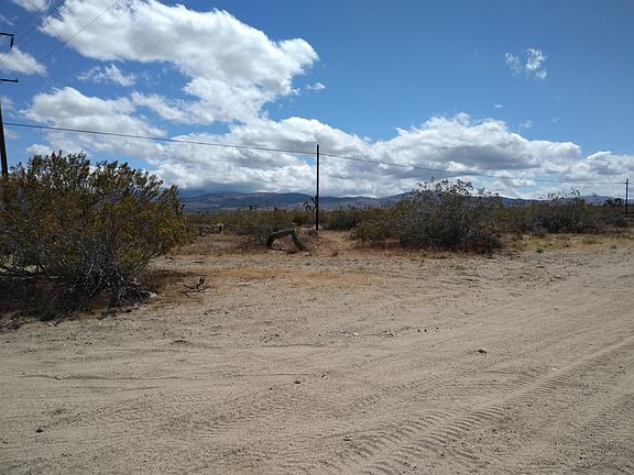 2nd image of Avenue S E #8