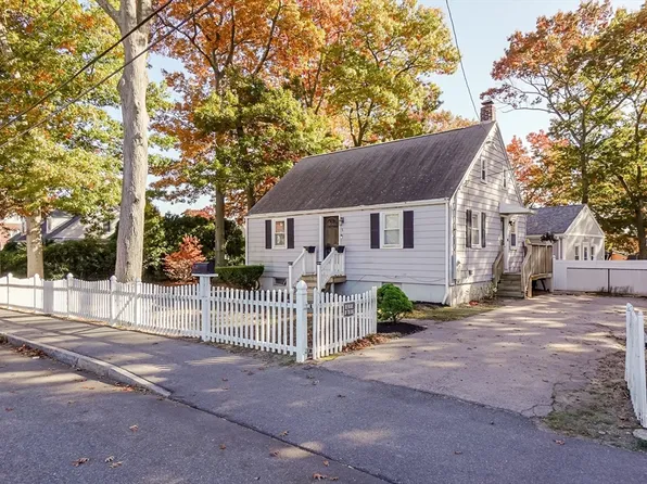 5 Oliver St, Randolph, MA 02368