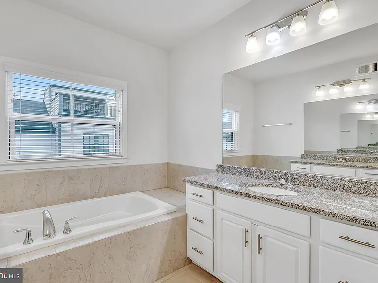 42281 Belgrave Gardens Ter — Photo 37