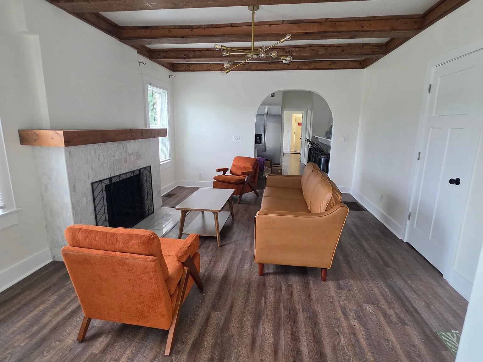 1 bed, 1200 sqft, $1,650 — Photo 1