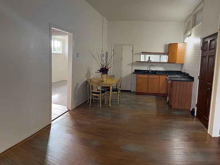 318 E Anapamu St #2 — Photo 5