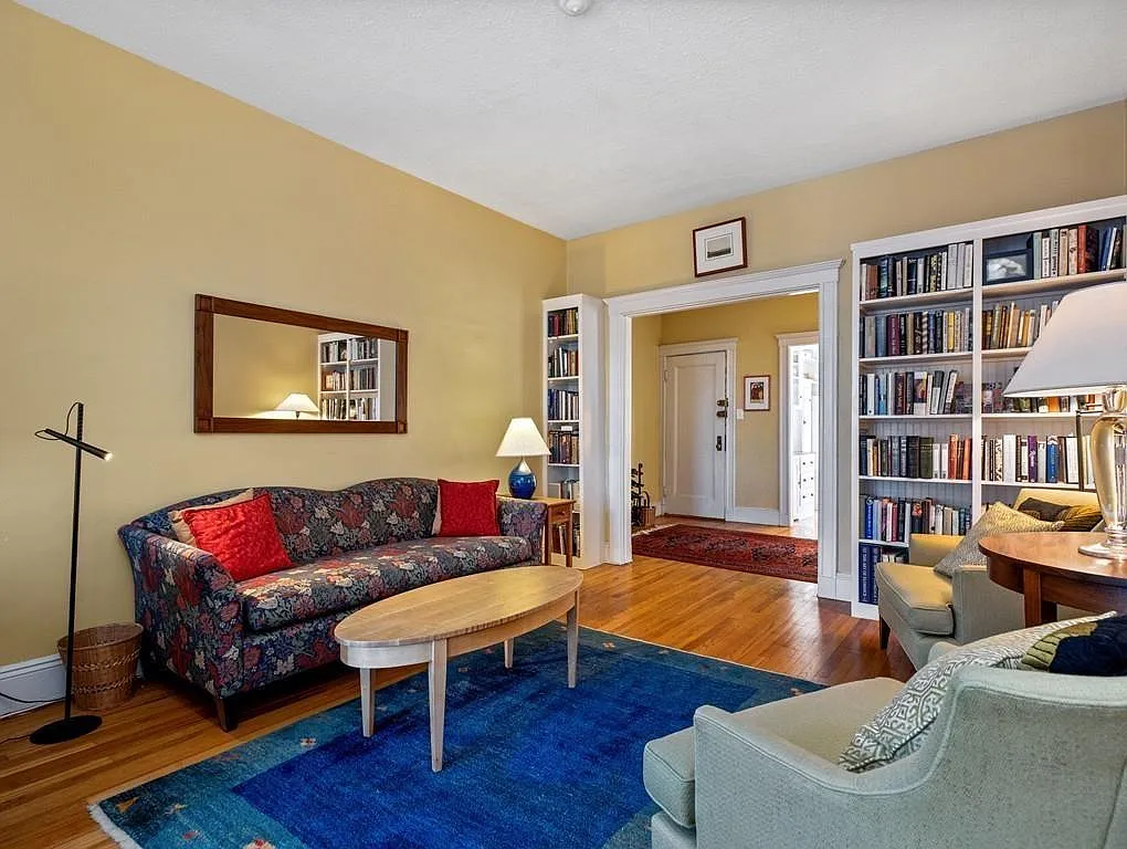 2 bed, 907 sqft, $2,600 — Photo 3