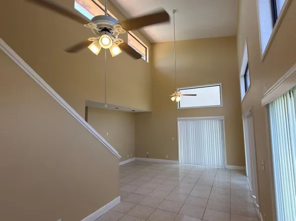 13769 Yarmouth Dr, Wellington, FL 33414