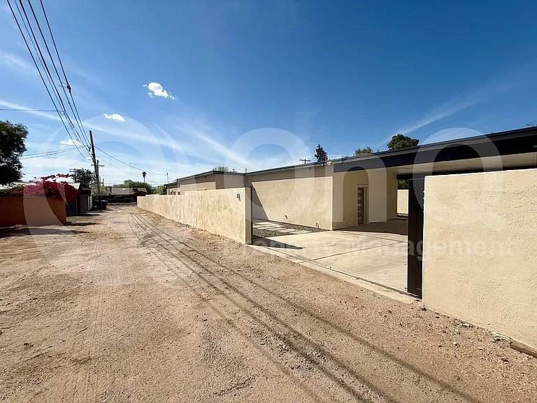 722 N Tucson Blvd — Photo 26