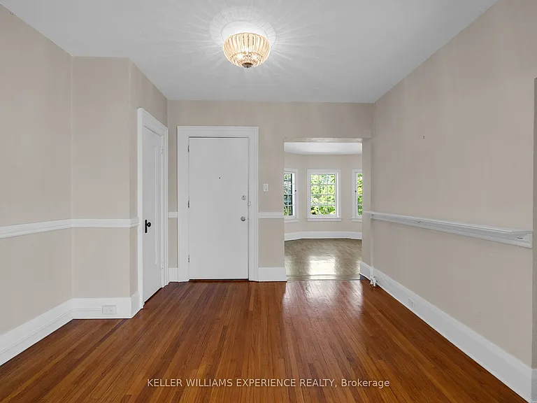 101 Clapperton St #5 — Photo 3
