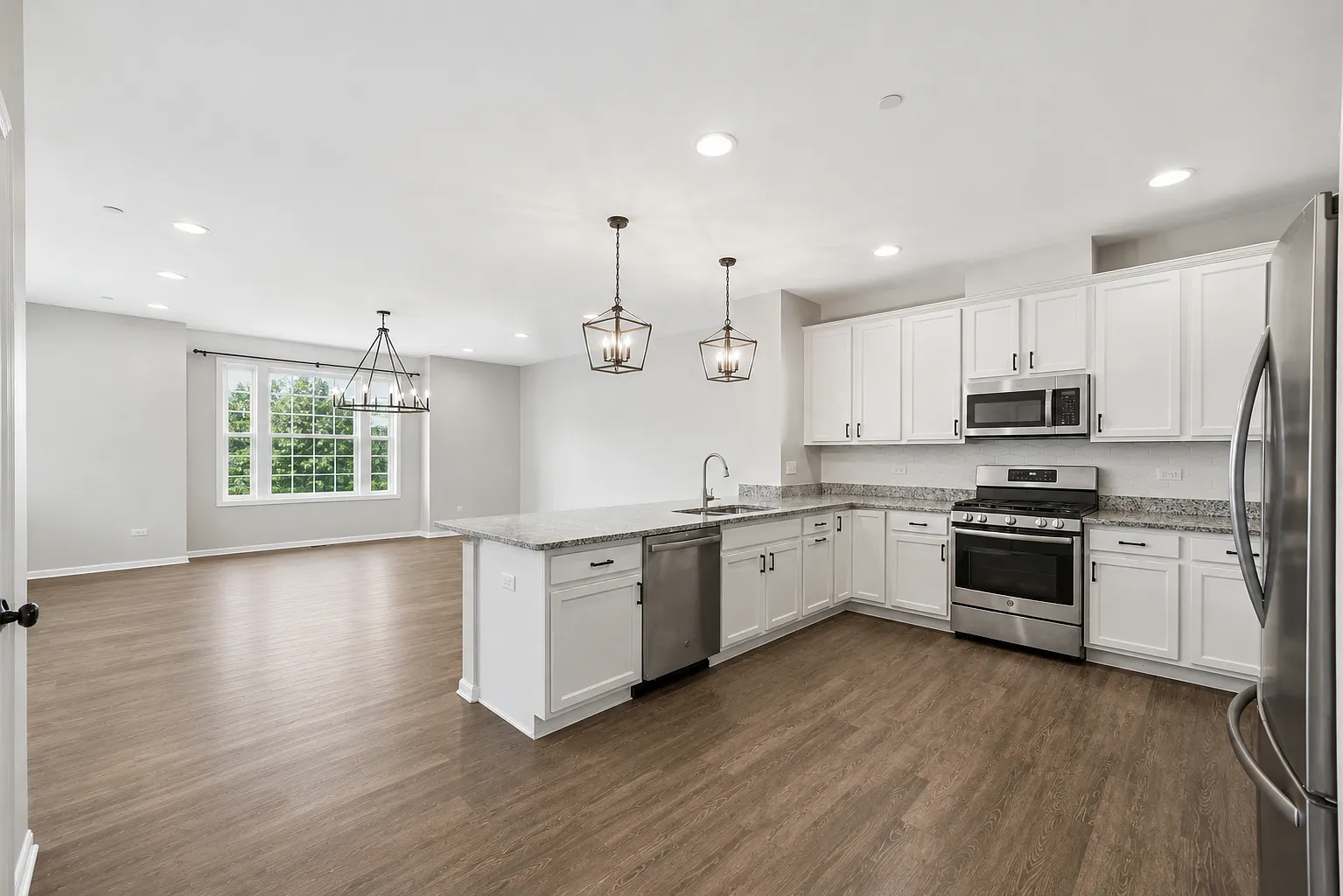 2 bed, 2.5 bath, 2060 sqft, $3,400 — Photo 4