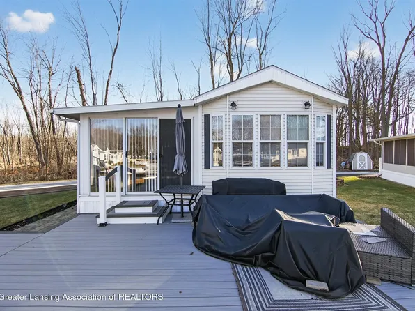 716 Bayside Ln, Coldwater, MI 49036