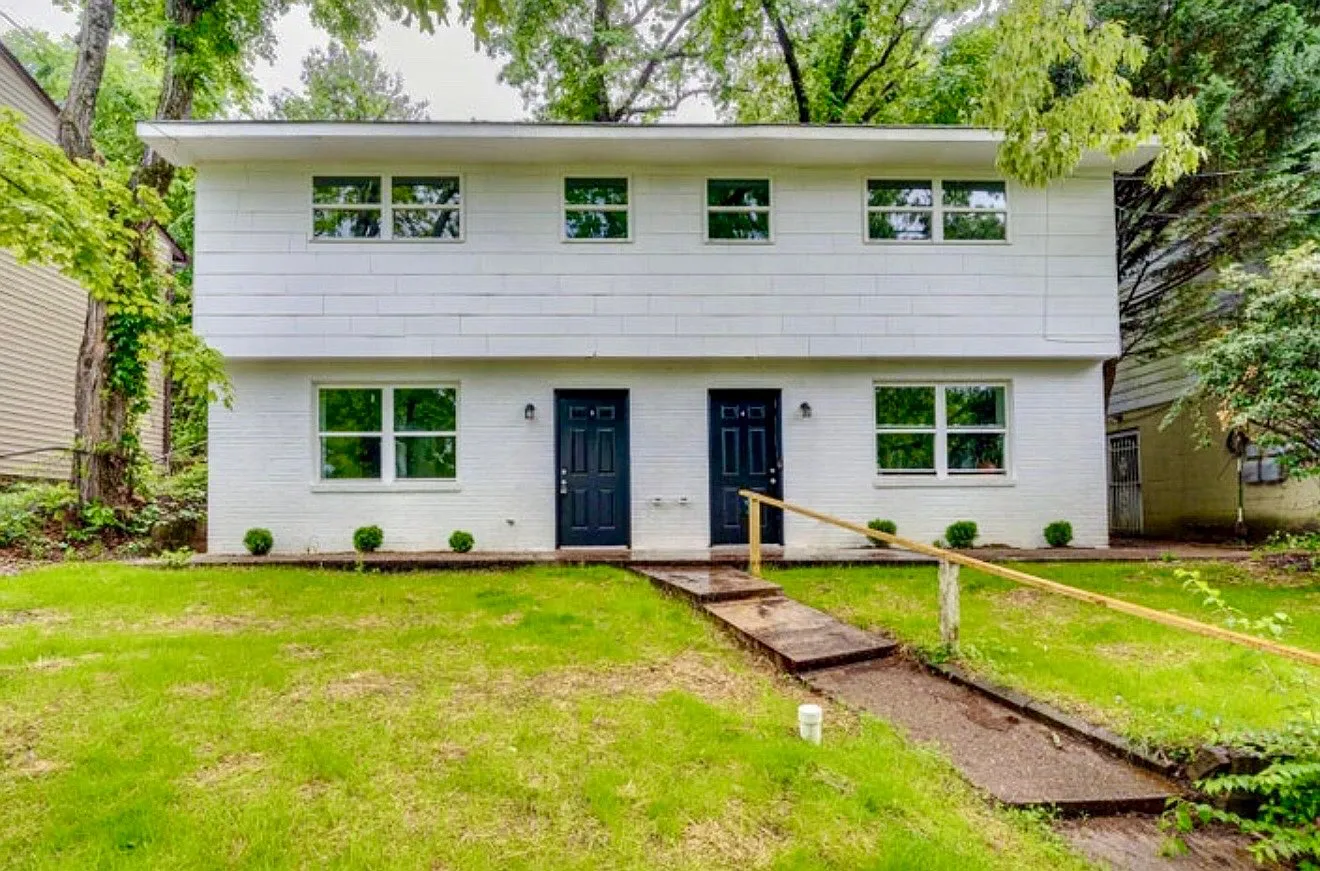 2 bed, 1.5 bath, 1050 sqft, $1,450 — Photo 1