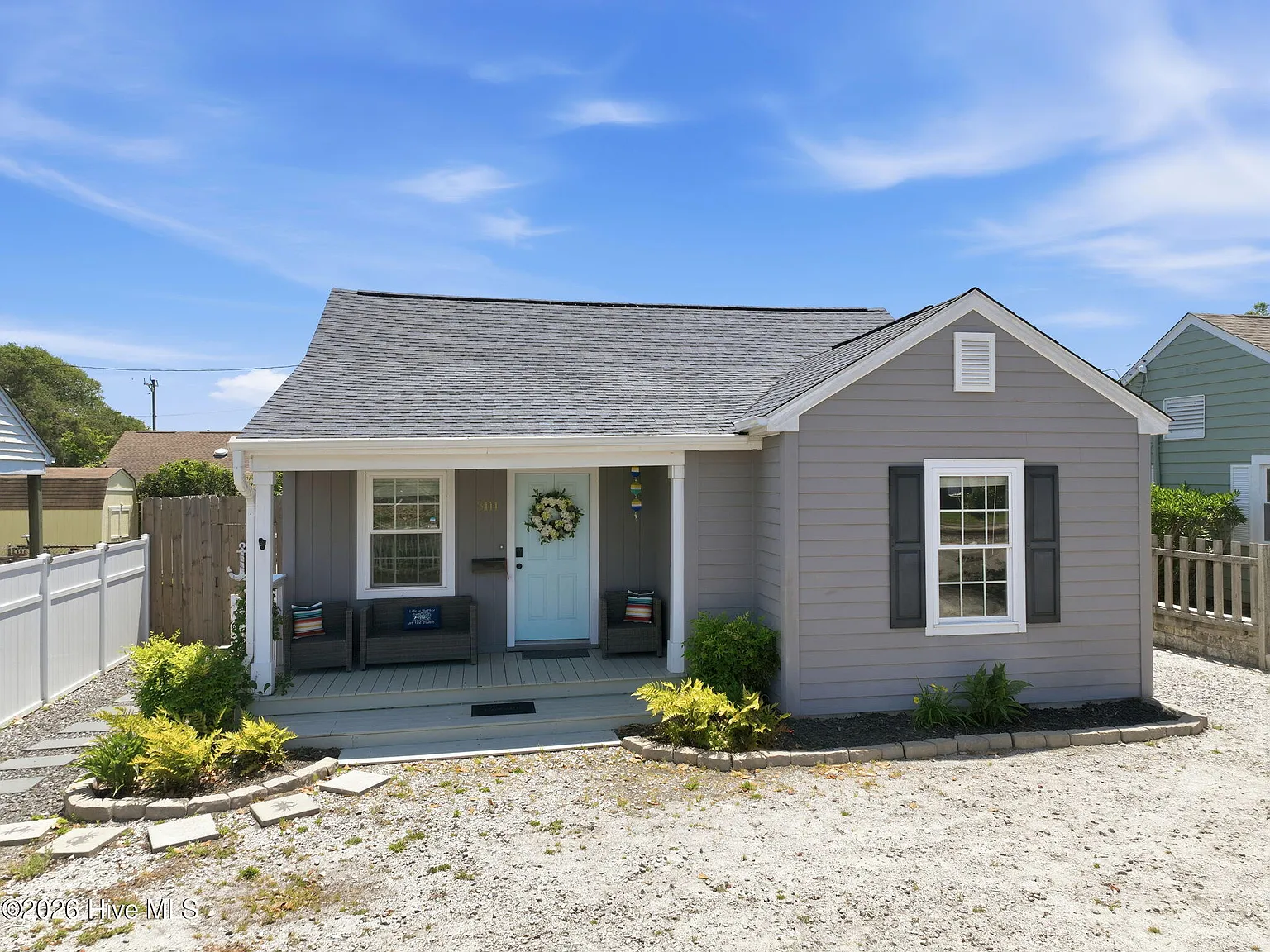 2 bed, 2.0 bath, 1067 sqft, $2,450 — Photo 3