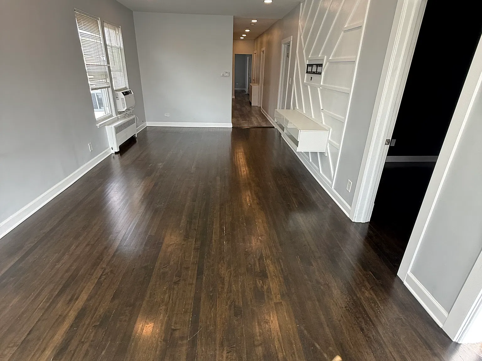 3 bed, 1300 sqft, $2,500 — Photo 3