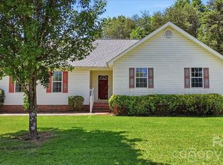 411 Patio Rd, Easley, SC 29642