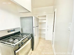 563 N Heliotrope Dr APT 204, Los Angeles, CA 90004