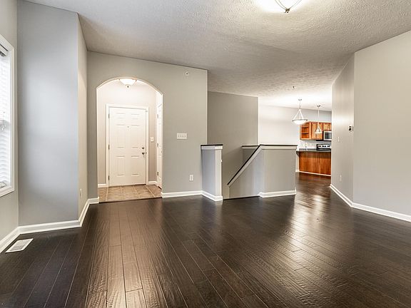 5th image of 2230 N Pennsylvania St Unit 6