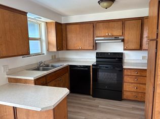 1220 21st St, Springfield, OR 97477