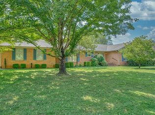 555 Jamestown Rd, Cookeville, TN 38501