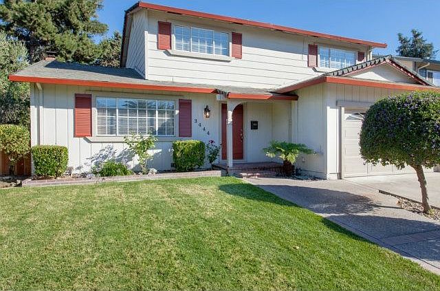 1st image of 3444 Madrid Dr