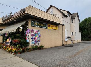 319 Ridge Rd, Lyndhurst, NJ 07071