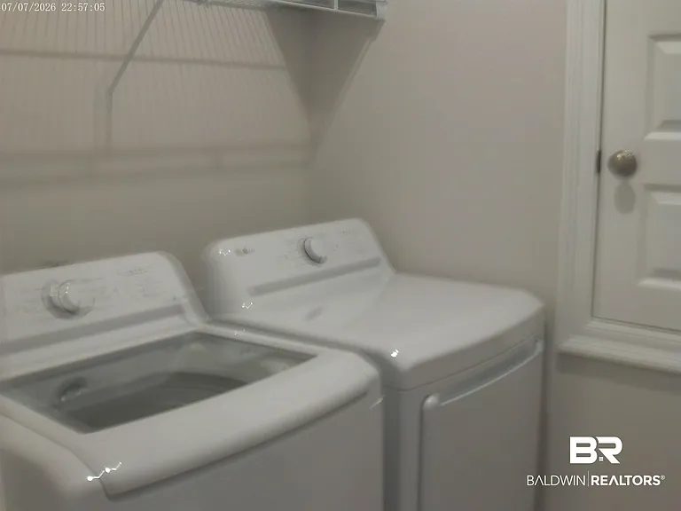 1069 Hayward Loop — Photo 10