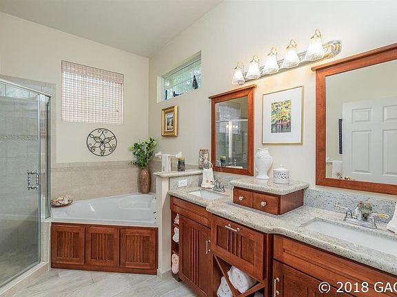 3rd image of 6851 NW 40th Dr