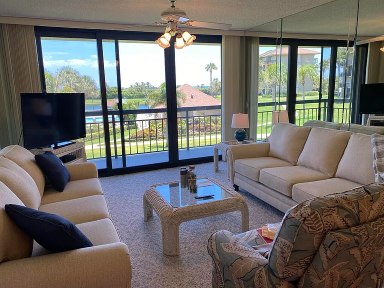 401 S Seas Dr #203 — Photo 8