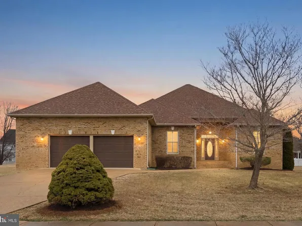 6909 Tower Of London Dr, Fredericksburg, VA 22407