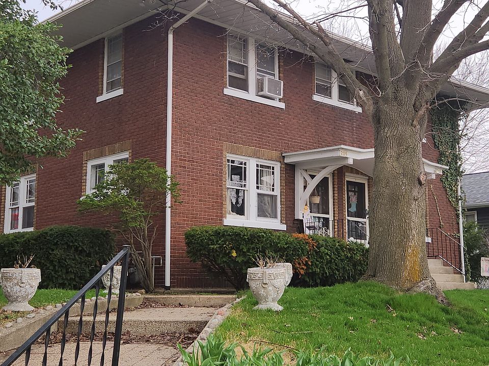 1st image of 207 N West St