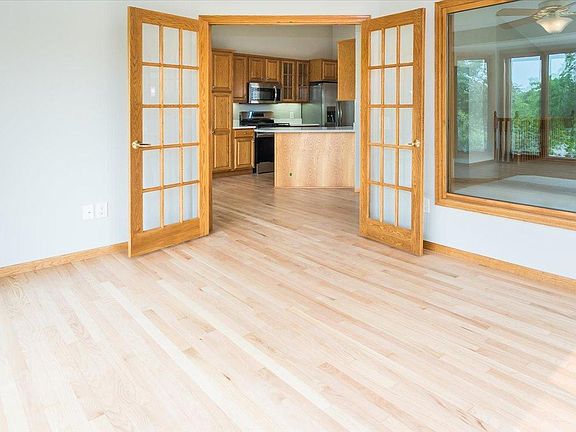 4th image of 1429 Summit Shores Dr