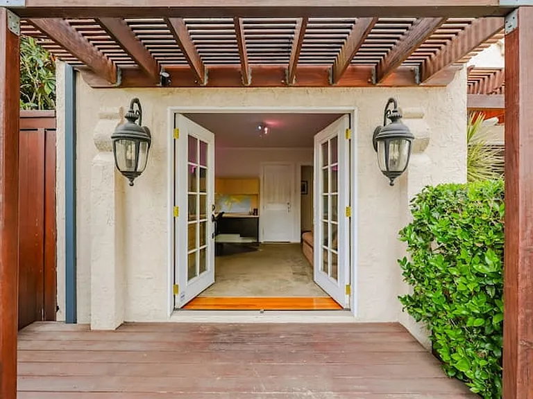 1203 S Rimpau Blvd — Photo 19